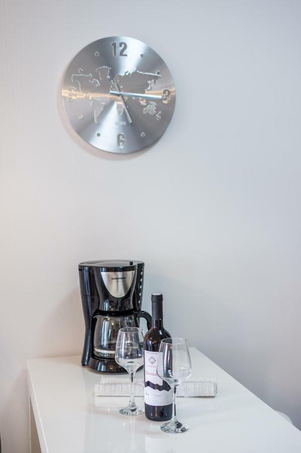 Studio Apartment K & K With Free Garage Zadar Exterior photo